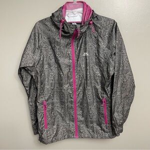Trespass Women’s Medium Lightweight Waterproof Jacket ski layer Gorpcore